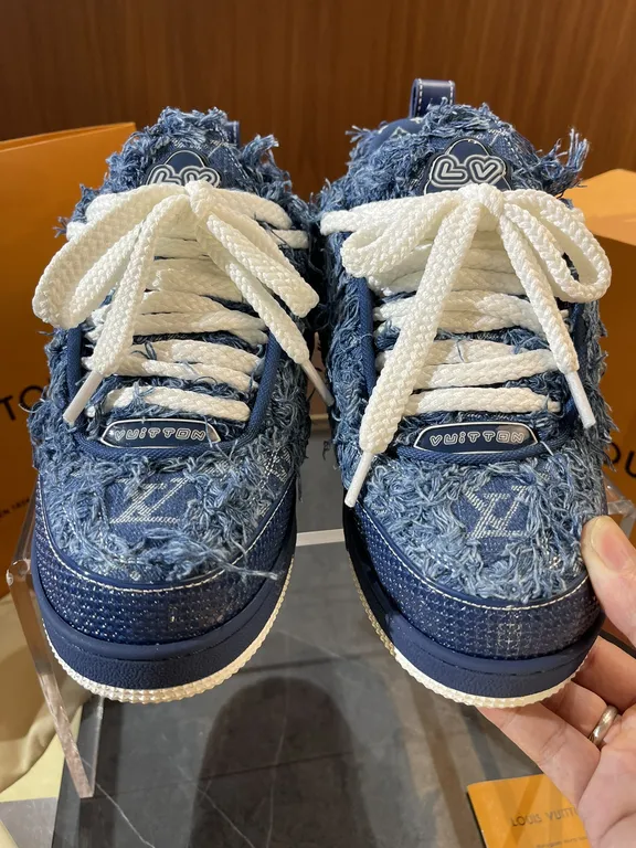 Louis Vuitton Shoe 